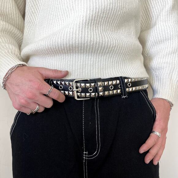 y2k 2000s classic pyramid studded black and silver goth emo belt - Picture 4 of 6